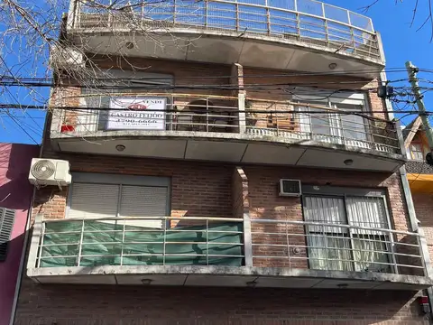 Venta Departamento de 1 ambiente en  Saavedra