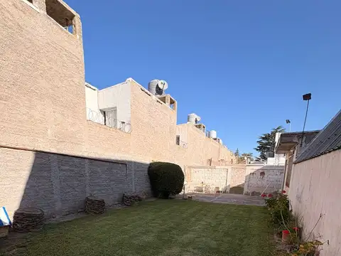 Terreno en Venta 30  mts Fondo