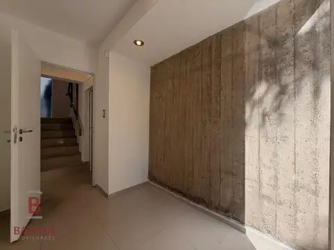 ¡VENDE! Oficina en calle 41 e/ 13 y 14 - Excelente ubicación
