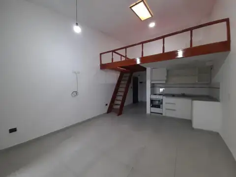 Sáenz Peña al 2532 2 piso