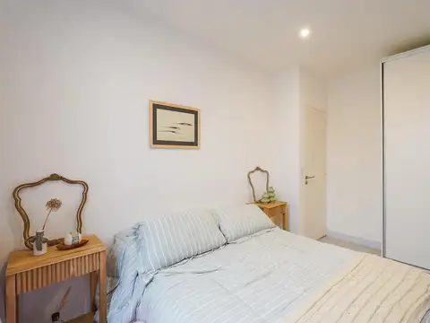 Depto Tipo Casa en Venta en Chacarita, USD 279.000
