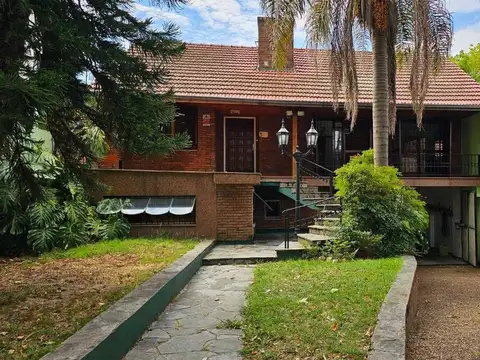 Casa 6 ambientes con 3 baños
