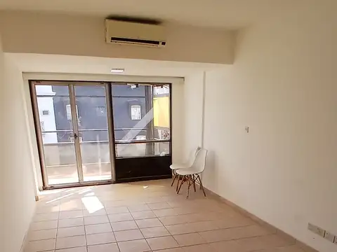 EXCELENTE MONOAMBIENTE EN ALQUILER