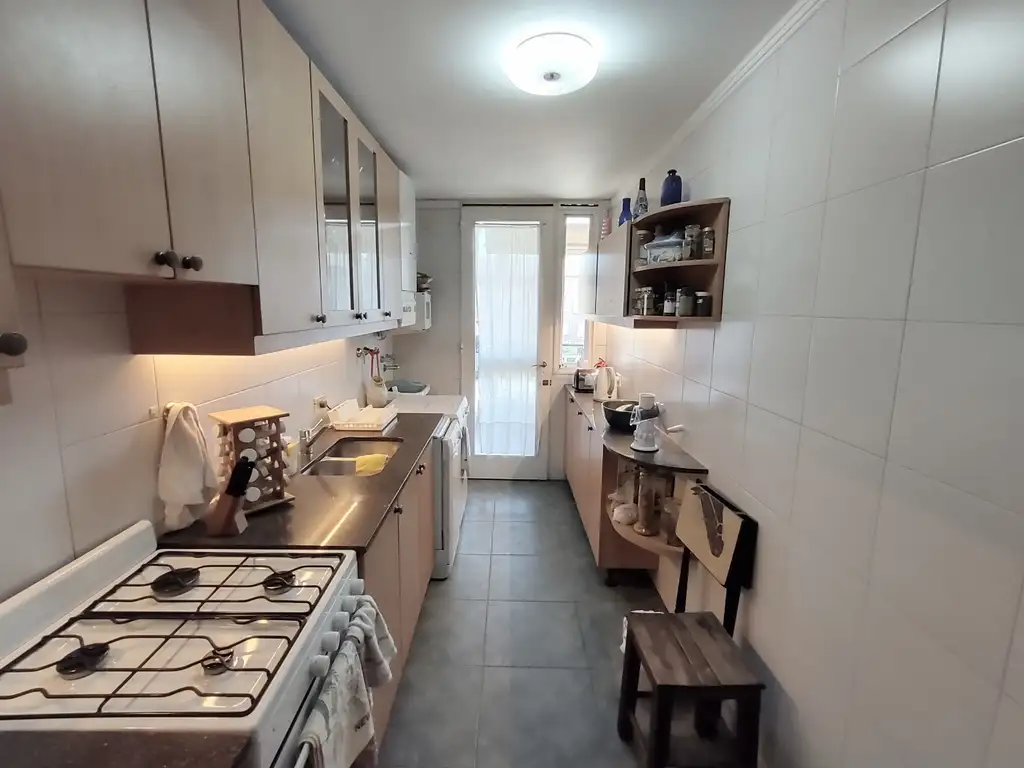 Departamento - 83  m² Cubierta | 2 dormitorios | 22 años | 2 baños | 3 ambientes | 2 cocheras