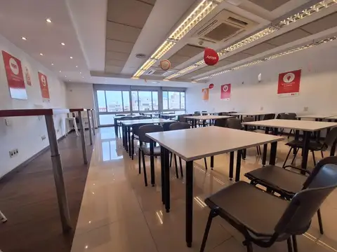Oficina en Alquiler 64 años