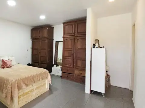 Lavagnino A J 300