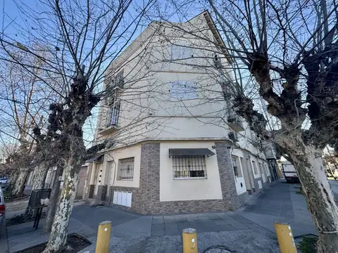 Anchordoqui 1100, Piso 1