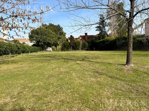 Lote interno de 951m2 en venta en Castores, Nordelta