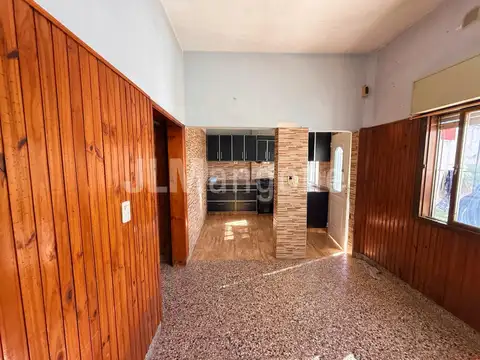 Casa en Venta con 4 cocheras