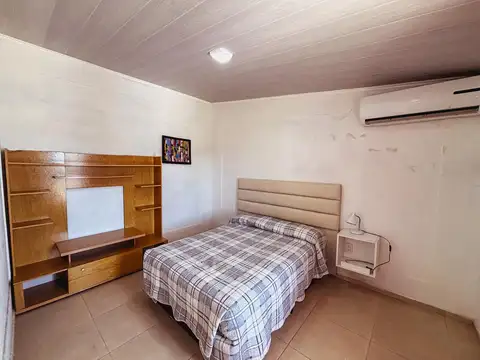 Casa quinta con pileta en Angelica - USD 50.000