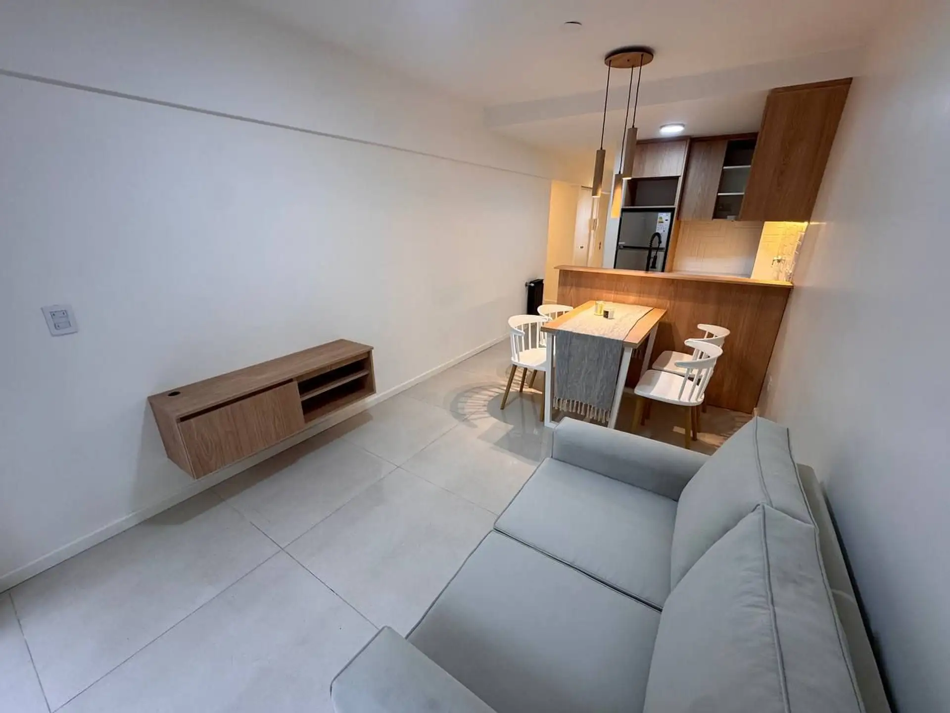 Depto 3 amb, 70m² reciclado con balcón y calefacción — Macrocentro