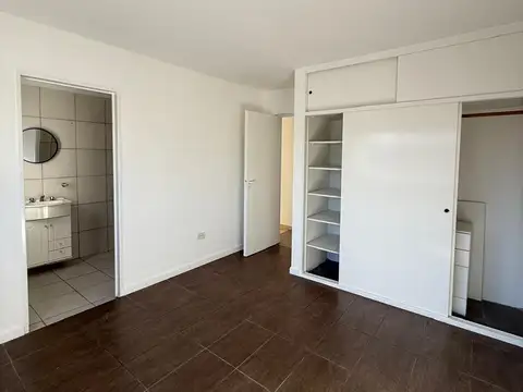 Depto Tipo Casa en Alquiler 40 años