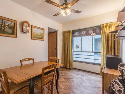 Venta 2 Ambientes Palermo Piso alto muy luminoso Jardín Botánico Plaza Italia SUBTE D