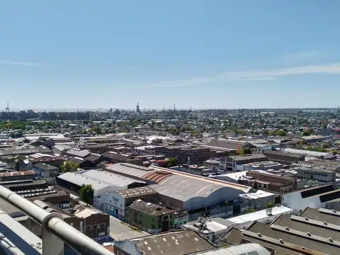 Depto. 3 amb. T.Pueyrredon TIV piso alto excelente estado.