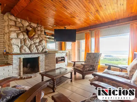 Avenida Costanera 1400