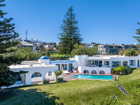 Casa en Alquiler Temporal en Punta del Este, USD 20.000