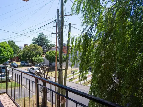 Depto Tipo Casa en Venta en Villa Luzuriaga, USD 86.000