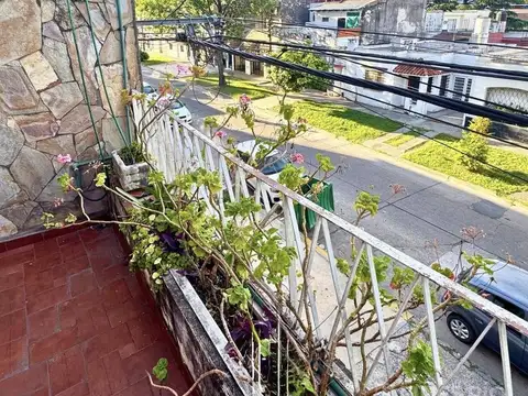 Cochera en Venta de 8  mts largo x 30  mts ancho