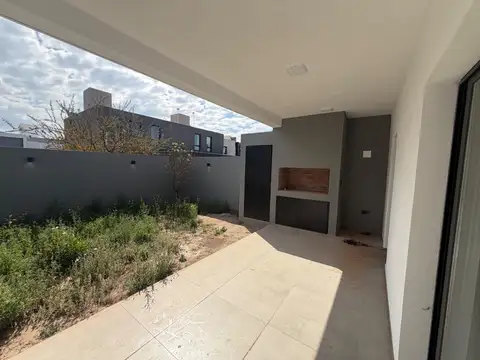 Duplex de calidad en alquiler Prados de Manantiales
