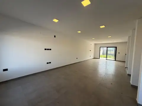Casa en Alquiler de 3 dormitorios