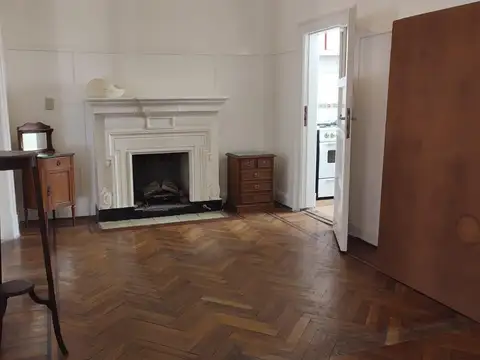 3 ambientes con dep en edificio historico