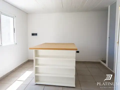 Casa en venta de 2 dormitorios c/ cochera en Barrio La loma