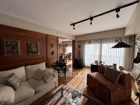 Departamento 5 ambientes con 4 baños