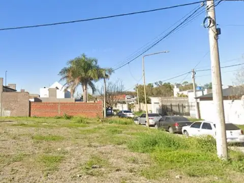 Pellegrini y Pje. Merlo 100