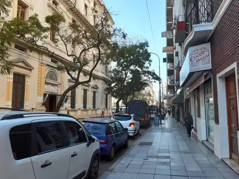 Local en Venta 50 años