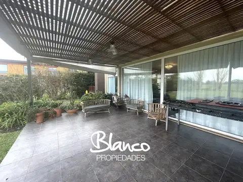 Casa en Venta de 5 dormitorios