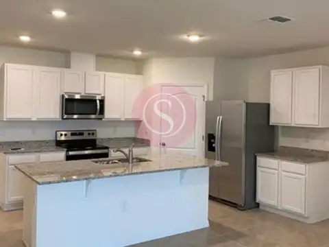 Casa en Alquiler de 3 dormitorios