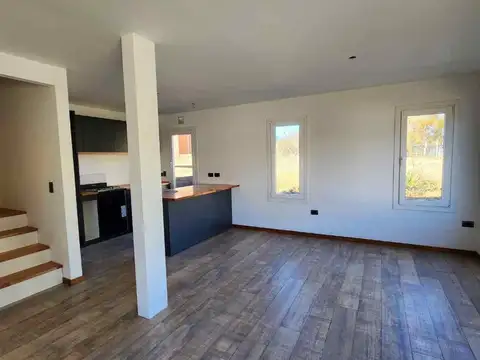 Depto Tipo Casa en Venta de 4 ambientes