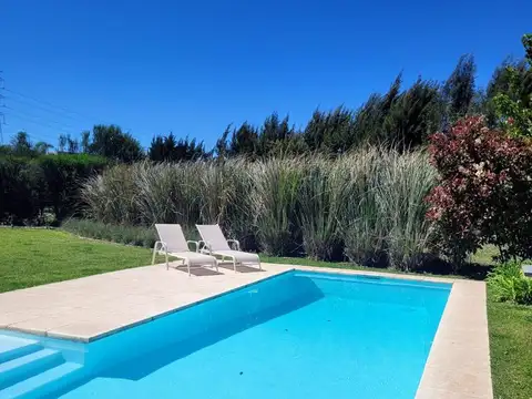 Casa 5 ambientes con 2 baños