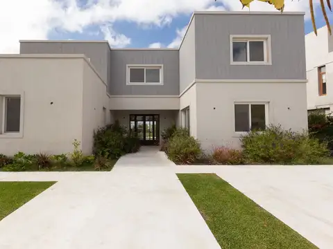 Casa en VENTA BARRIO VIRAZON. NORDELTA