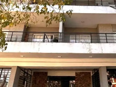 MTG. Venta de Excelente Departamento de 4 ambientes cerca de Pilar Centro