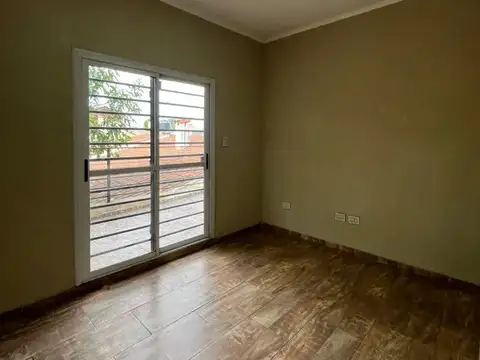 Alquiler Ph 3 Ambientes  Merlo Centro