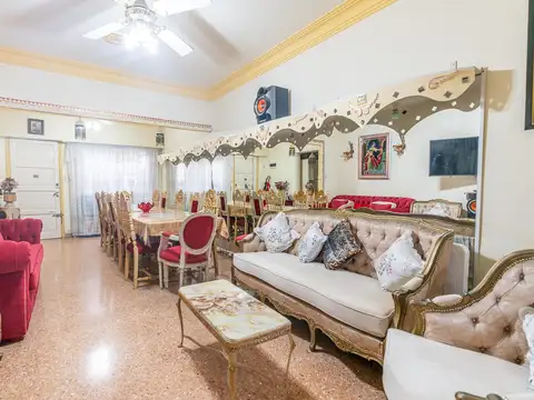 Honorio Pueyrredon al 700