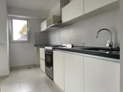 Departamento en Alquiler con 1 cocheras