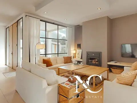 Casa en venta en Costa Esmeralda Fondo libre al bosque con pinos