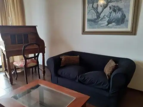 Charcas 4000, Piso 8