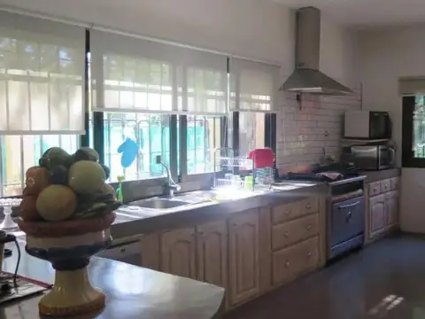 Casa en Venta en Barrio Parque Leloir, USD 500.000