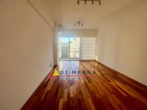 Alquiler 2 ambientes Ceretti 2100 al frente balcon Urquiza