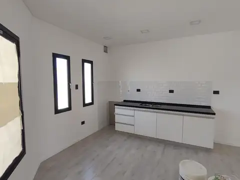 Casa 2 ambientes con 1 baño