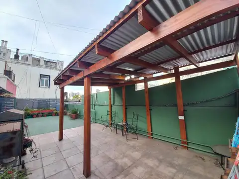 Depto Tipo Casa en Venta de 4 ambientes