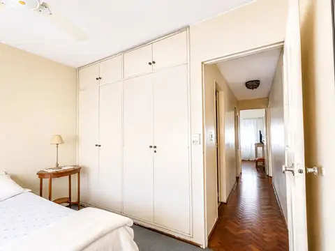 Departamento 6 ambientes con 2 baños