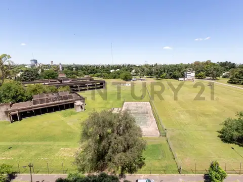 Juan Bautista Lasalle 4100, Piso 0