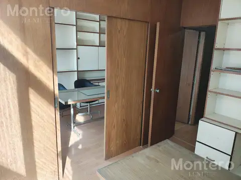 Oficina en Venta al Este