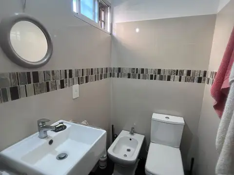 Casa en Alquiler con 1 cochera