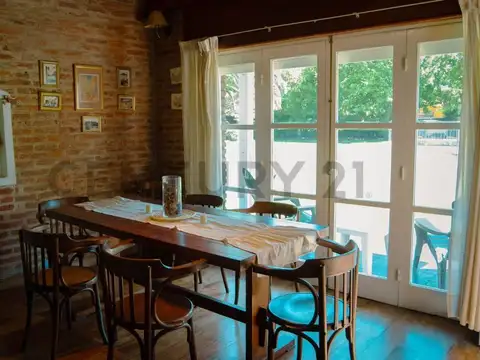 Casa en Venta en Manuel B Gonnet, USD 235.000