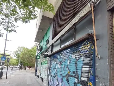 Local en Venta 40 años
